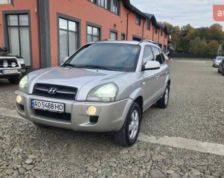 Хендай Туксон 2006 в Тячеве на Automoto.ua Серый Хендай Туксон, объемом двигателя 1.98 л и пробегом 192 тыс. км за 6950 $, фото 7 на Automoto.ua