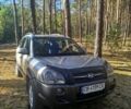 Хендай Туксон 2006 в Носовке на Automoto.ua Серый Хендай Туксон, объемом двигателя 2.7 л и пробегом 211 тыс. км за 7500 $, фото 3 на Automoto.ua