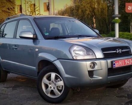 Сірий Хендай Туксон, об'ємом двигуна 2 л та пробігом 207 тис. км за 8700 $, фото 53 на Automoto.ua