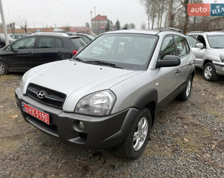 Сірий Хендай Туксон, об'ємом двигуна 2 л та пробігом 193 тис. км за 5999 $, фото 10 на Automoto.ua