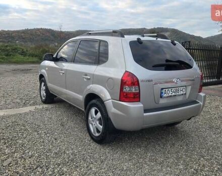 Хендай Туксон 2006 в Тячеве на Automoto.ua Серый Хендай Туксон, объемом двигателя 1.98 л и пробегом 192 тыс. км за 6950 $, фото 11 на Automoto.ua