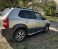 Хендай Туксон 2006 в Краматорске на Automoto.ua Серый Хендай Туксон, объемом двигателя 2 л и пробегом 300 тыс. км за 3500 $, фото 4 на Automoto.ua