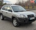 Сірий Хендай Туксон, об'ємом двигуна 2 л та пробігом 251 тис. км за 6999 $, фото 6 на Automoto.ua