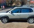 Серый Хендай Туксон, объемом двигателя 2.7 л и пробегом 243 тыс. км за 7200 $, фото 4 на Automoto.ua