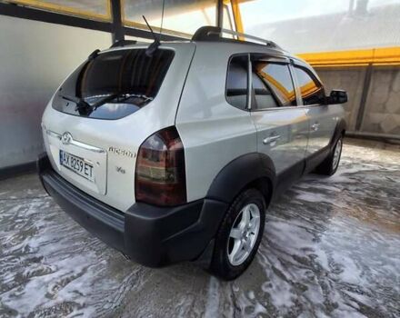 Хендай Туксон 2006 в Харькове на Automoto.ua Серый Хендай Туксон, объемом двигателя 2.7 л и пробегом 230 тыс. км за 7000 $, фото 10 на Automoto.ua