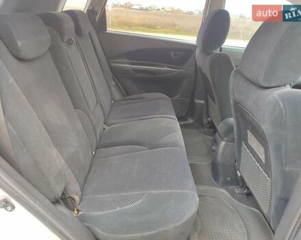 Серый Хендай Туксон, объемом двигателя 1.99 л и пробегом 210 тыс. км за 7900 $, фото 17 на Automoto.ua