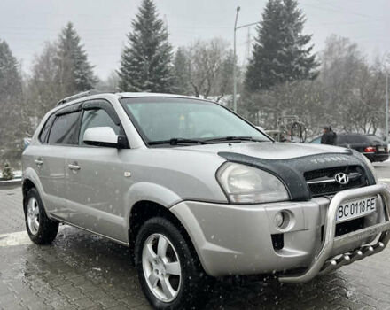 Сірий Хендай Туксон, об'ємом двигуна 1.99 л та пробігом 252 тис. км за 6700 $, фото 29 на Automoto.ua