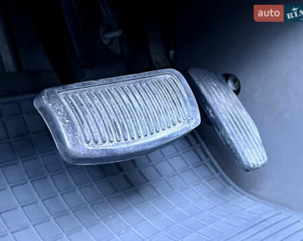 Сірий Хендай Туксон, об'ємом двигуна 2 л та пробігом 215 тис. км за 7350 $, фото 33 на Automoto.ua