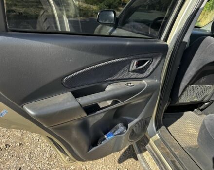 Хендай Туксон 2006 в Краматорске на Automoto.ua Серый Хендай Туксон, объемом двигателя 2 л и пробегом 300 тыс. км за 3500 $, фото 9 на Automoto.ua