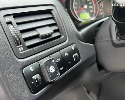 Сірий Хендай Туксон, об'ємом двигуна 2 л та пробігом 263 тис. км за 7440 $, фото 19 на Automoto.ua