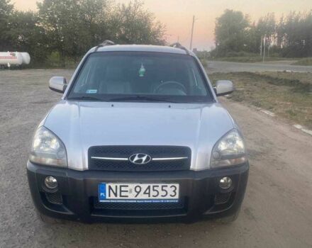 Сірий Хендай Туксон, об'ємом двигуна 2 л та пробігом 263 тис. км за 3700 $, фото 1 на Automoto.ua