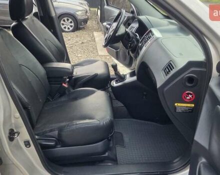 Хендай Туксон 2006 в Тячеве на Automoto.ua Серый Хендай Туксон, объемом двигателя 1.98 л и пробегом 192 тыс. км за 6950 $, фото 16 на Automoto.ua