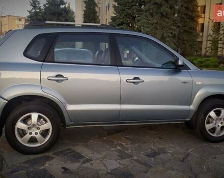 Сірий Хендай Туксон, об'ємом двигуна 2 л та пробігом 207 тис. км за 8700 $, фото 10 на Automoto.ua