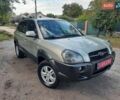 Сірий Хендай Туксон, об'ємом двигуна 2 л та пробігом 197 тис. км за 7800 $, фото 1 на Automoto.ua
