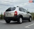 Серый Хендай Туксон, объемом двигателя 2 л и пробегом 296 тыс. км за 7800 $, фото 27 на Automoto.ua