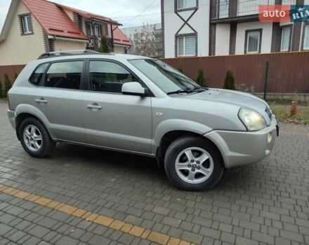 Серый Хендай Туксон, объемом двигателя 1.99 л и пробегом 178 тыс. км за 6700 $, фото 10 на Automoto.ua