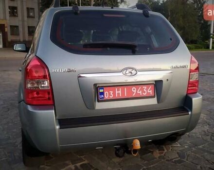 Сірий Хендай Туксон, об'ємом двигуна 2 л та пробігом 207 тис. км за 8700 $, фото 22 на Automoto.ua