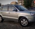 Сірий Хендай Туксон, об'ємом двигуна 2 л та пробігом 207 тис. км за 8700 $, фото 14 на Automoto.ua
