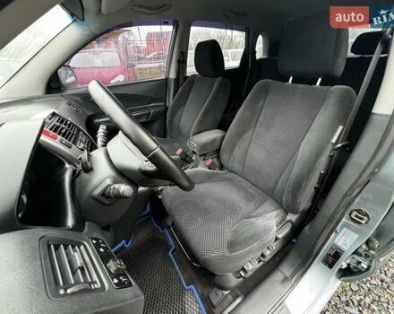 Серый Хендай Туксон, объемом двигателя 1.98 л и пробегом 253 тыс. км за 7650 $, фото 14 на Automoto.ua