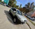 Серый Хендай Туксон, объемом двигателя 1.98 л и пробегом 178 тыс. км за 8500 $, фото 1 на Automoto.ua