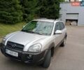 Серый Хендай Туксон, объемом двигателя 1.99 л и пробегом 252 тыс. км за 7000 $, фото 24 на Automoto.ua