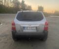 Сірий Хендай Туксон, об'ємом двигуна 2 л та пробігом 263 тис. км за 3700 $, фото 5 на Automoto.ua