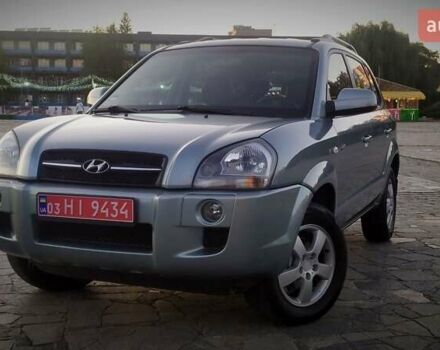 Сірий Хендай Туксон, об'ємом двигуна 2 л та пробігом 207 тис. км за 8700 $, фото 6 на Automoto.ua