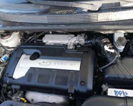 Хендай Туксон 2006 в Бродах на Automoto.ua Серый Хендай Туксон, объемом двигателя 1.98 л и пробегом 215 тыс. км за 6300 $, фото 4 на Automoto.ua