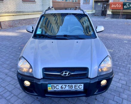 Сірий Хендай Туксон, об'ємом двигуна 2 л та пробігом 215 тис. км за 7350 $, фото 15 на Automoto.ua