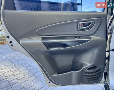 Сірий Хендай Туксон, об'ємом двигуна 2 л та пробігом 215 тис. км за 7350 $, фото 45 на Automoto.ua