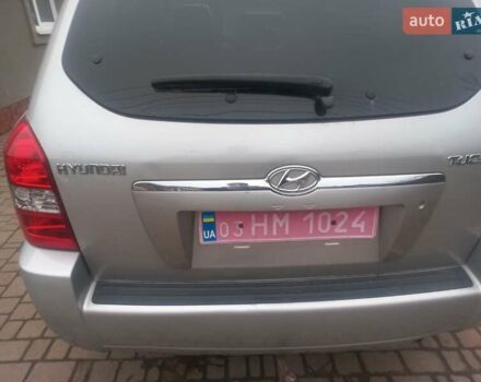Серый Хендай Туксон, объемом двигателя 2 л и пробегом 226 тыс. км за 6200 $, фото 9 на Automoto.ua