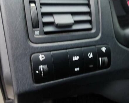 Серый Хендай Туксон, объемом двигателя 1.98 л и пробегом 278 тыс. км за 5300 $, фото 28 на Automoto.ua