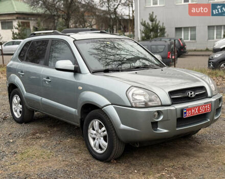 Серый Хендай Туксон, объемом двигателя 2 л и пробегом 231 тыс. км за 6999 $, фото 10 на Automoto.ua