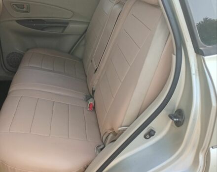 Сірий Хендай Туксон, об'ємом двигуна 2 л та пробігом 270 тис. км за 7000 $, фото 13 на Automoto.ua