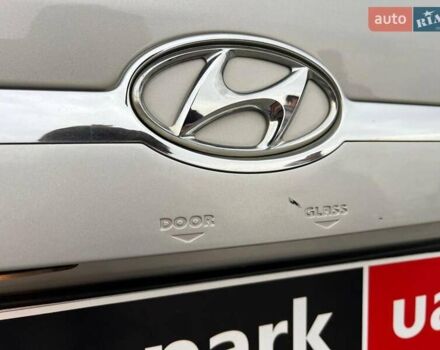 Серый Хендай Туксон, объемом двигателя 2 л и пробегом 263 тыс. км за 7440 $, фото 34 на Automoto.ua