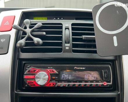 Сірий Хендай Туксон, об'ємом двигуна 2 л та пробігом 263 тис. км за 7440 $, фото 25 на Automoto.ua