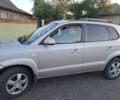 Сірий Хендай Туксон, об'ємом двигуна 2 л та пробігом 267 тис. км за 7300 $, фото 2 на Automoto.ua