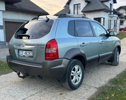 Хендай Туксон 2006 у Фастове на Automoto.ua Сірий Хендай Туксон, об'ємом двигуна 1.9 л та пробігом 311 тис. км за 2000 $, фото 3 на Automoto.ua