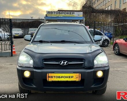 Сірий Хендай Туксон, об'ємом двигуна 2 л та пробігом 281 тис. км за 7200 $, фото 2 на Automoto.ua