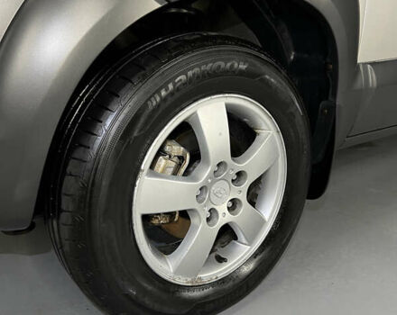 Хендай Туксон 2007 в Полтаве на Automoto.ua Серый Хендай Туксон, объемом двигателя 1.98 л и пробегом 190 тыс. км за 8300 $, фото 17 на Automoto.ua