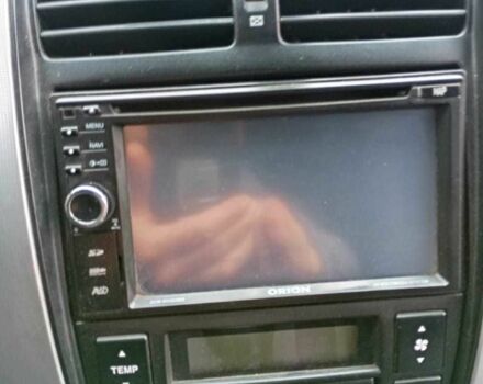 Серый Хендай Туксон, объемом двигателя 2 л и пробегом 168 тыс. км за 7500 $, фото 6 на Automoto.ua