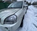 Сірий Хендай Туксон, об'ємом двигуна 2 л та пробігом 213 тис. км за 7999 $, фото 1 на Automoto.ua