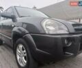 Сірий Хендай Туксон, об'ємом двигуна 2 л та пробігом 190 тис. км за 8600 $, фото 5 на Automoto.ua