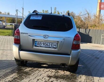 Серый Хендай Туксон, объемом двигателя 1.98 л и пробегом 193 тыс. км за 8400 $, фото 14 на Automoto.ua