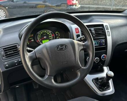 Хендай Туксон 2007 в Бережанах на Automoto.ua Серый Хендай Туксон, объемом двигателя 2 л и пробегом 172 тыс. км за 7400 $, фото 35 на Automoto.ua