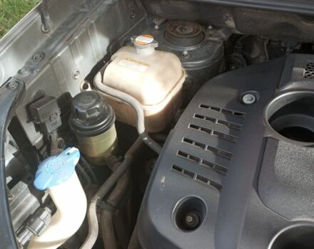 Хендай Туксон 2007 в Мукачеве на Automoto.ua Серый Хендай Туксон, объемом двигателя 2 л и пробегом 280 тыс. км за 8499 $, фото 13 на Automoto.ua