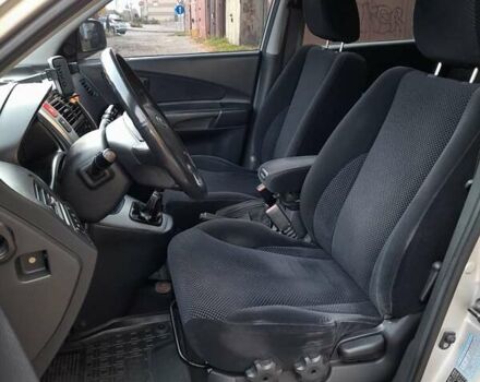 Сірий Хендай Туксон, об'ємом двигуна 2 л та пробігом 182 тис. км за 8800 $, фото 13 на Automoto.ua