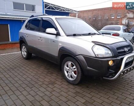 Сірий Хендай Туксон, об'ємом двигуна 1.98 л та пробігом 157 тис. км за 7800 $, фото 12 на Automoto.ua