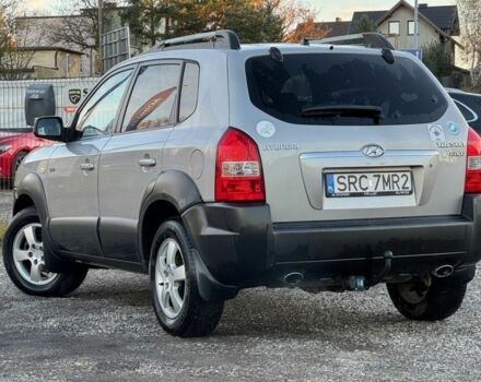 Серый Хендай Туксон, объемом двигателя 2 л и пробегом 262 тыс. км за 3750 $, фото 3 на Automoto.ua