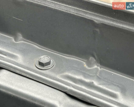 Серый Хендай Туксон, объемом двигателя 2 л и пробегом 182 тыс. км за 7600 $, фото 56 на Automoto.ua